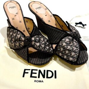 FENDI Sandals with Bow Detail